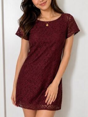 Talula Lace Sheath Dress in Burgundy